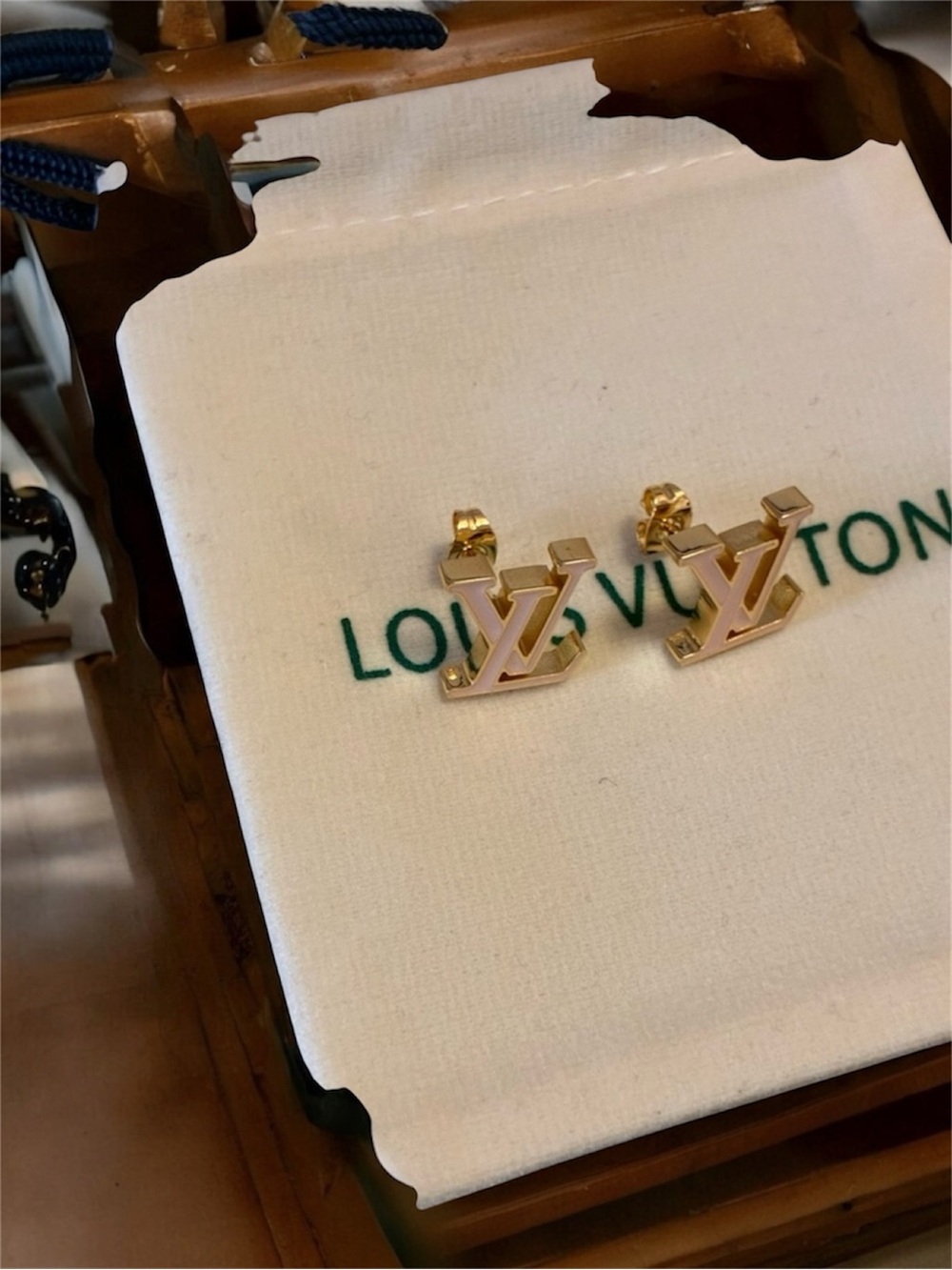 Louis Vuitton Rare Valentines Pink Earrings